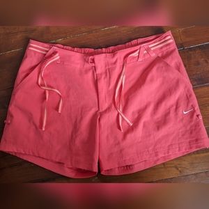 Women's szL 12-14 Nike shorts